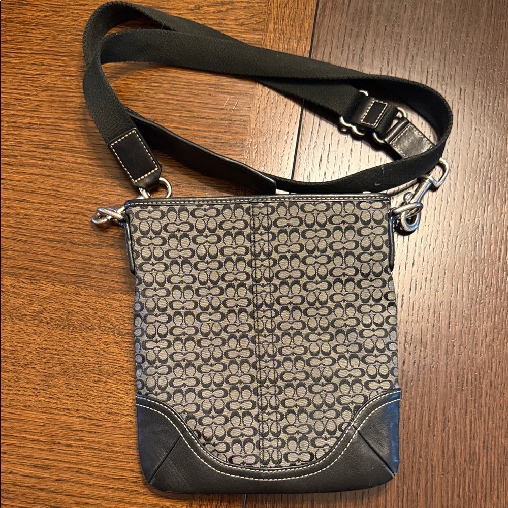 Coach Signature Black and Gray Messenger Bag